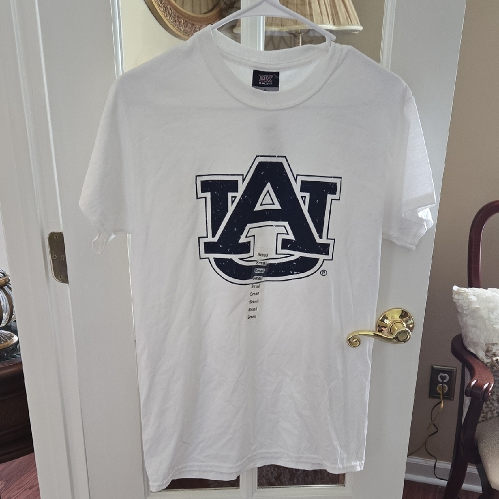 MV Sport AUBURN UNIVERSITY White Tee Navy Blue Print Short Sleeve Cotton S NEW
